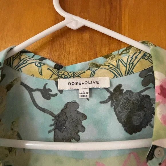 Rose + Olive brand size large button up, ladies. - Picture 2 of 3